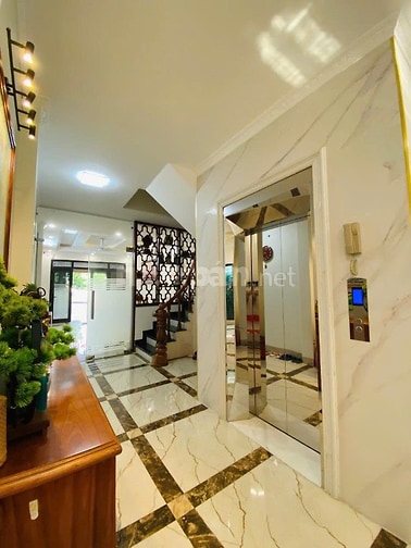 Mặt hồ Bồ Đề, 90m2, 7 tầng thang máy, kinh doanh, văn phòng,  26 tỷ