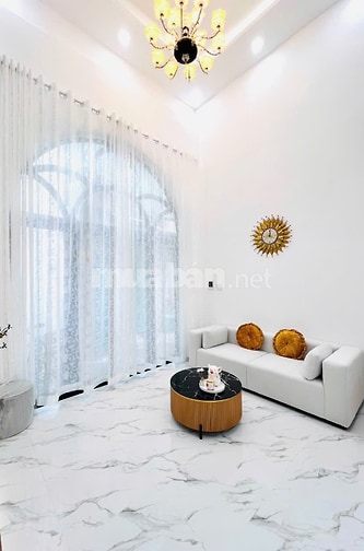 Sổ hồng chính chủ nhà đẹp có hoàn công đầy đủ thích hợp ở và cho thuê