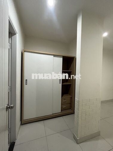 Chính chủ cho thuê căn hộ 138m2 3pn 3wc tầng cao view thoáng giá tốt
