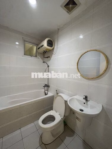 Chính chủ cho thuê căn hộ 138m2 3pn 3wc tầng cao view thoáng giá tốt