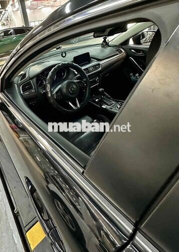 Mazda 6 Premium 2.0 2018 Đen 60.000km