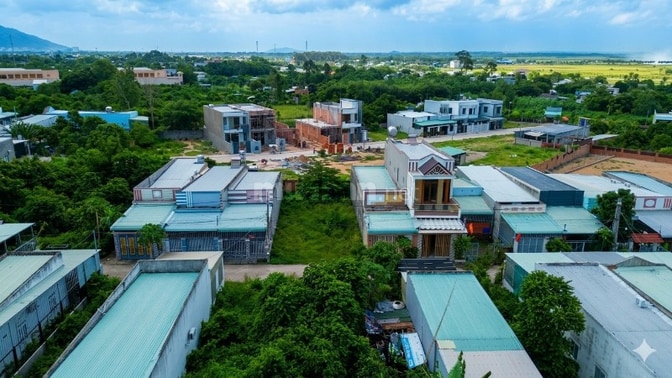  CHỈ HƠN 1TỶ  SỞ HỮU LÔ ĐẤT 120 M2 ,TẠI XÃ LONG ĐIỀN
