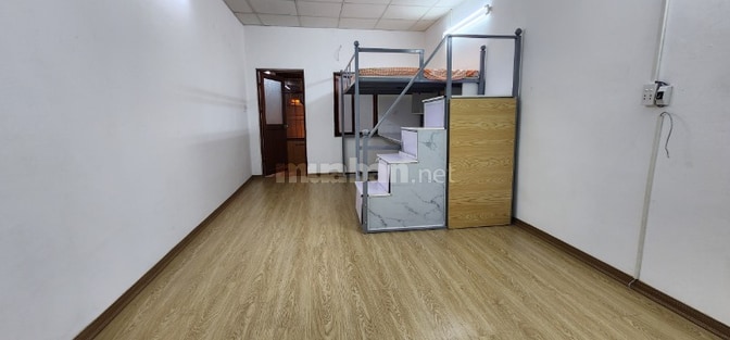 Cho thuê nhà riêng tại Ngõ 199 Lò Đúc, 8 triệu VND, 70m2, 2PN, 2WC,