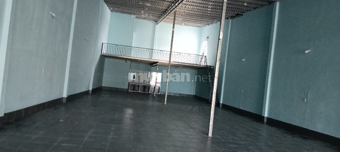 Cho Thuê Nhà Xưởng MT Đường DT 10m x 40m 