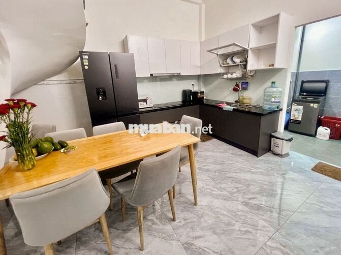 Nhà chính chủ 63,5m2 quận Tân Bình