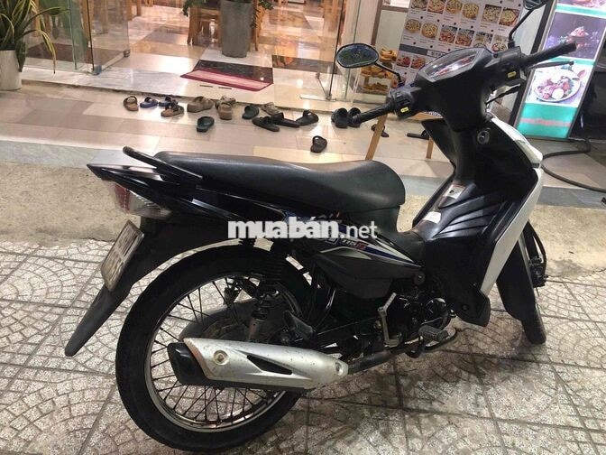 Suzuki Viva 115 Fi Trắng Xanh Xe số