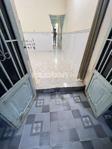 NHÀ  GIÁ RẺ. THẠNH LỘC 15. SHR. GIÁ: 2.3 TỶ
