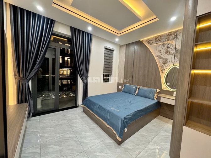 Nhà mới - mặt tiền sông ở nghỉ dưỡng thoáng mát - Đúc 1 trệt 2 lầu