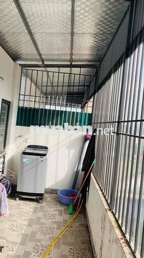vì lý do công việc cần bán căn nhà 4,5 tầng. diện tích 30m2.