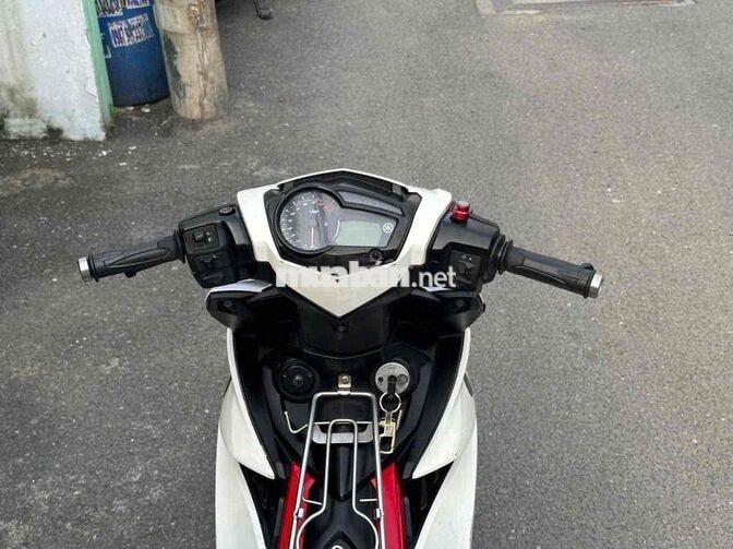 Yamaha Exciter 150cc Trắng đỏ Xe côn tay