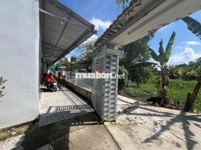 TS: Nhà ở và 01 Khu nhà Nghỉ 22 phòng; 01 khu Trọ 40 phòng đang