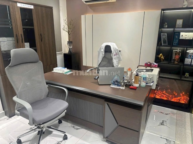 Nhà 4 lầu tuyệt đẹp Cao cấp góc 2 mặt hẻm xe hơi 6m sát Mặt tiền Phạm 