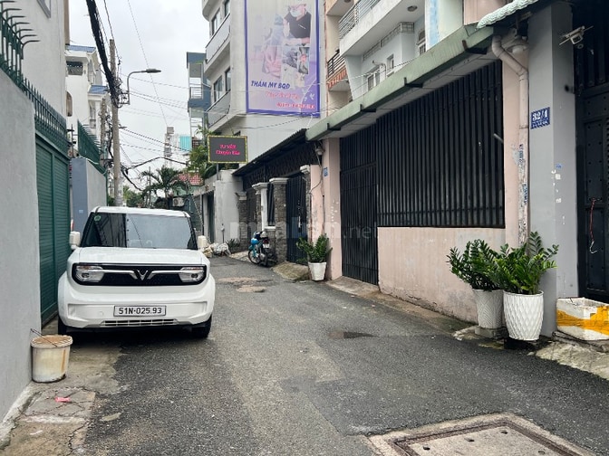 Nhà 4 lầu tuyệt đẹp Cao cấp góc 2 mặt hẻm xe hơi 6m sát Mặt tiền Phạm 