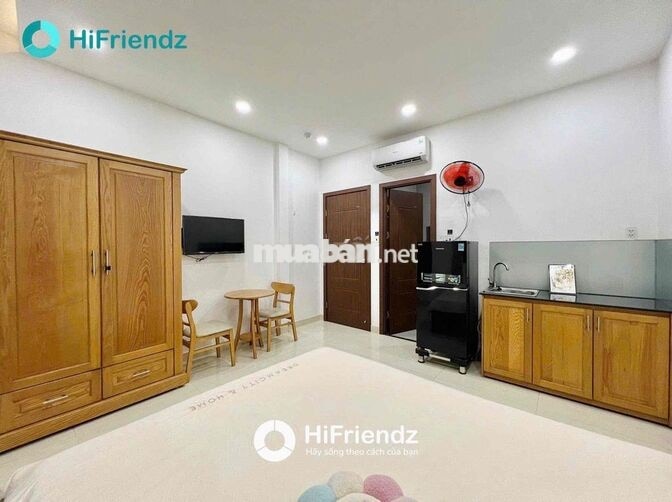 STUDIO FULL NỘI THẤT - NGAY BỐN XÃ - THANG MÁY - GIỜ GIẤC TỰ DO