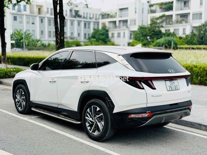 Hyundai Tucson Fun Dầu Số bấm 90000 km Trắng
