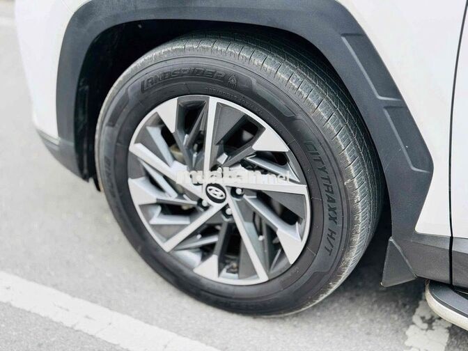 Hyundai Tucson Fun Dầu Số bấm 90000 km Trắng