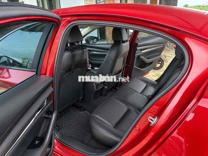 Mazda Mazda3 Luxury 2022 Đỏ 80000 km