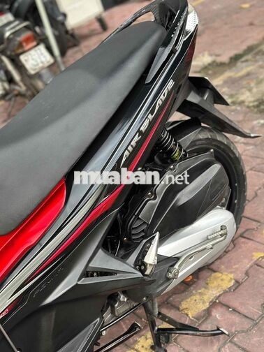 Honda Airblade 125 2015 Đỏ đen - Chính chủ ký giây