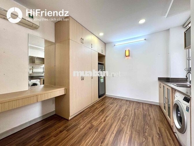 Phòng mới xây ngay gần Bùi Viện siêu đẹp mới 100%