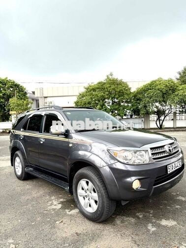 Toyota Fortuner 2011 Xám Tự động 57.000 km