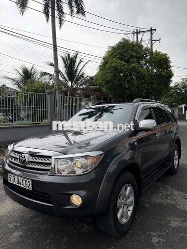 Toyota Fortuner 2011 Xám Tự động 57.000 km