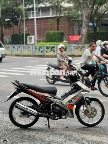 Yamaha Exciter Bạc, Đen, Cam Việt Nam