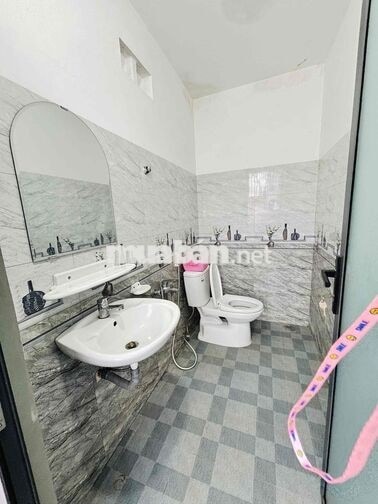 NHÀ NGUYÊN CĂN 1 LẦU HẺM SỐ 44 ĐINH NÚP