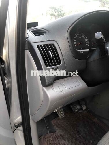 Hyundai Starex 2016 Bạc