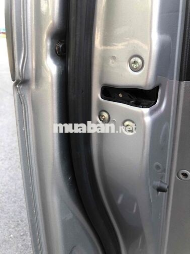 Hyundai Starex 2016 Bạc