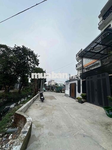 Quận 12, Thạnh Lộc 22 - NHÀ 2 TẦNG BTCT 3PN - DT ĐẸP 4,5 x 16