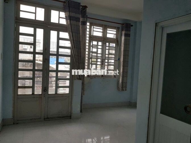 Cho thuê 1 phòng lầu 2 trong nhà hẻm xe hơi P.Thạnh Mỹ Tây(P.22 cũ) 