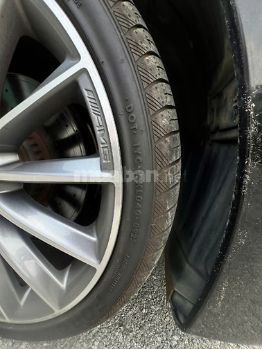 THÔNG BÁO BÁN XE - ĐẠI SỨ QUÁN CÁC TIỂU VƯƠNG QUỐC Ả RẬP THỐNG NHẤT 