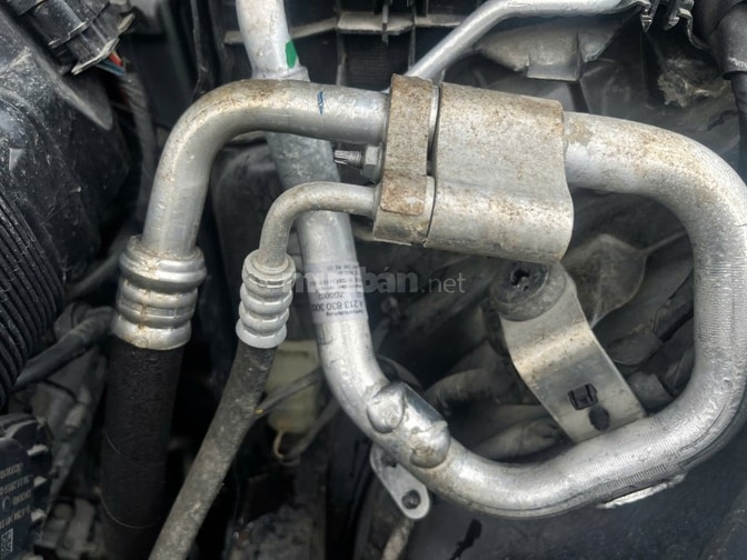 THÔNG BÁO BÁN XE - ĐẠI SỨ QUÁN CÁC TIỂU VƯƠNG QUỐC Ả RẬP THỐNG NHẤT 