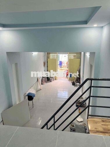 cho thuê nhà mới tinh có 3p ngủ ngay trung tâm ngã 5 rộng rãi làm nghề