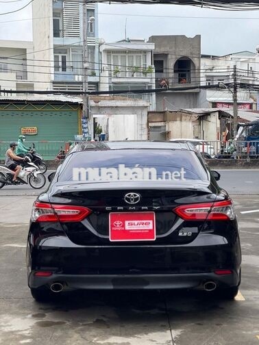Toyota Camry 2.5Q 2020 Đen 70.300 km