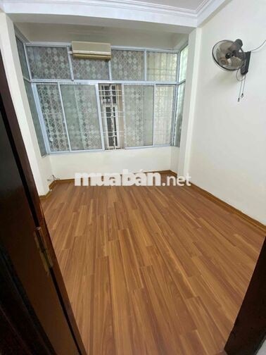cho thuê nhà riêng 20m2 x 4 tầng 1 tum 3PN : Ngõ 49 Vân Đồn - Bạch Đằn