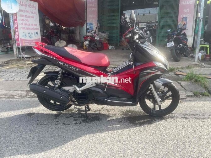 Honda Air Blade 2024 Đỏ đen