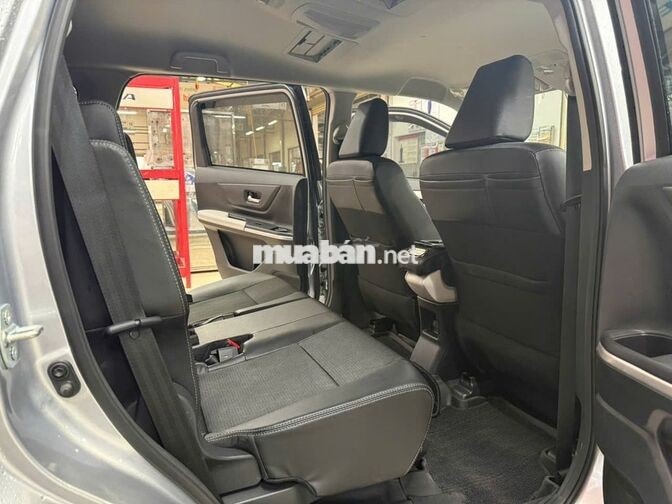 Veloz Top 2026 Bạc 2.800 km - Lợi hơn xe mới 70tr