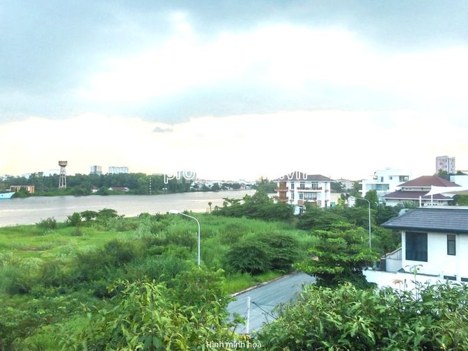 Bán đất khu Kim Sơn Thảo Điền, 2MT thoáng, 923m2, cách sông SG 80m