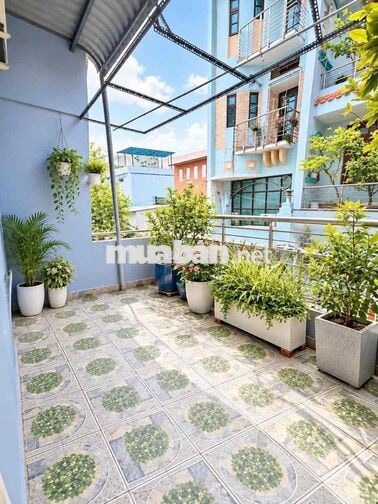 Nhà 50m2 hẻm xe hơi luỹ Bán bích sát Đầm Sen