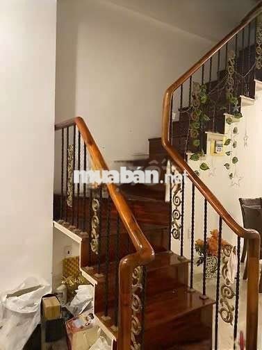 Cho thuê nhà 77m2. Gần Cầu Thủ Thiêm – 2PN – 19 Triệu/Tháng