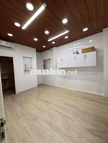 Cho thuê nhà mặt tiền Trường Sa Quận Phú Nhuận, DT 6x20m, giá tốt