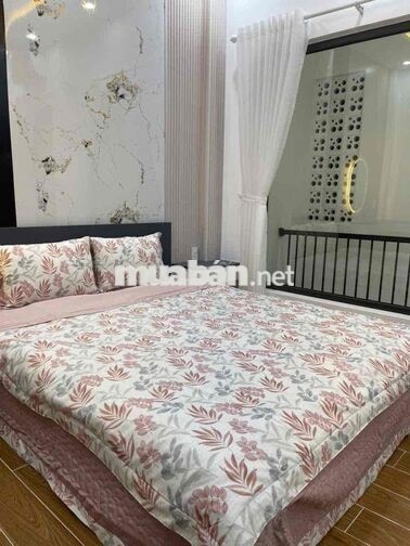 CẦN TIỀN NÊN BÁN CĂN NHÀ 3 TẦNG MỚI XÂY KIÊN CỐ