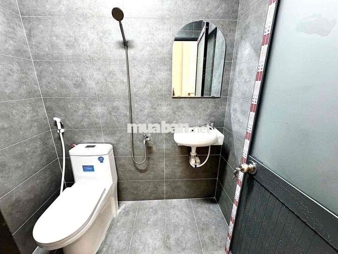 Cho thuê căn hộ gần Vòng xoay Dân Chủ, toà nhà viettel, full NT Q3