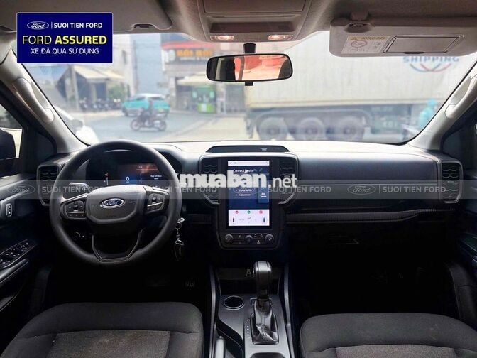 Ford Ranger XLS 4x2 2025 Đen 42.900 km