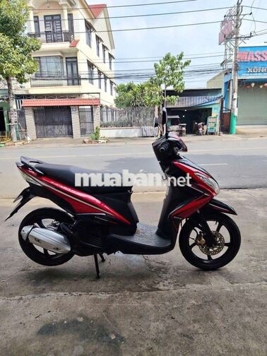 Yamaha Luvias Fi 11 ngàn km Đỏ đen Đồng Nai