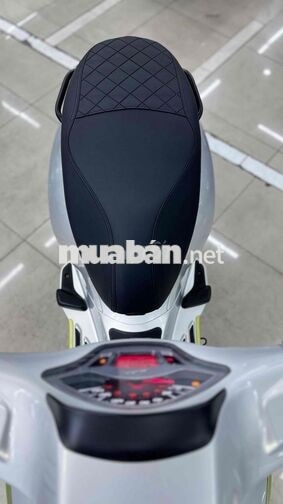 Piaggio Sprint 2022 Bạc