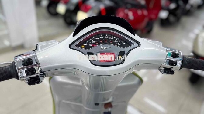Piaggio Sprint 2022 Bạc