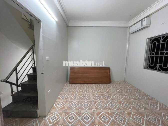 Chính chủ cho thuê nhà 3 tầng, 32m2, giá 7tr5 ngõ 23/72/7 Đức Diễn