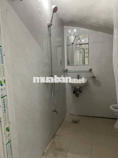 Chính chủ cho thuê nhà 3 tầng, 32m2, giá 7tr5 ngõ 23/72/7 Đức Diễn